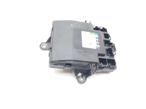 Used Comfort control module MERCEDES-BENZ B-CLASS Sports Tourer (W245) B 200 CDI (245.208) (140 hp) 12414285