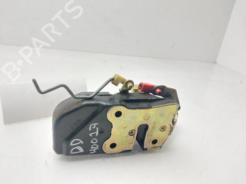 Høyre foran lås CHRYSLER VOYAGER IV (RG, RS) 2.5 CRD (141 hp) 30831424