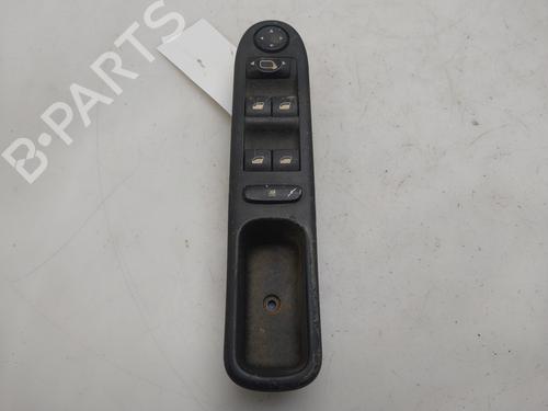 Used Left front window switch Left front window switch 36806982 36806982