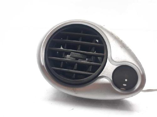 Used Air vent RENAULT CLIO III (BR0/1, CR0/1) 1.2 16V (BR0P, CR0P) (101 hp) 11649571