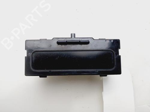 Used Display monitor RENAULT CLIO II (BB_, CB_) 1.5 dCi (B/CB08) (82 hp) 30313749