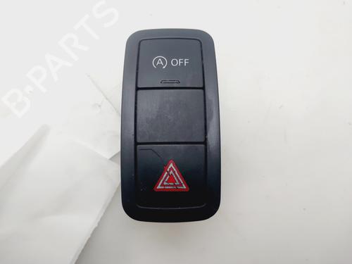 Bouton de warning AUDI A1 Sportback (8XA, 8XF) 1.2 TFSI (86 hp) 31968367