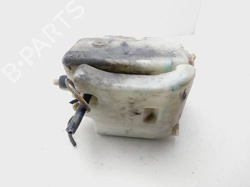 Used Windscreen washer tank MERCEDES-BENZ E-CLASS (W210) E 270 CDI (210.016) (170 hp) 25910041