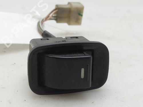 Comutador vidro trás esquerdo Comutador vidro trás esquerdo TATA INDICA [1998-2026] 36409215 36409215