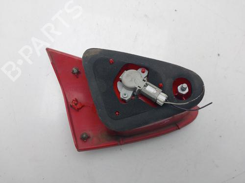 Right tailgate light ALFA ROMEO 147 (937_) 1.6 16V T.SPARK ECO (937.AXA1A, 937.BXA1A) | BP32334936C80