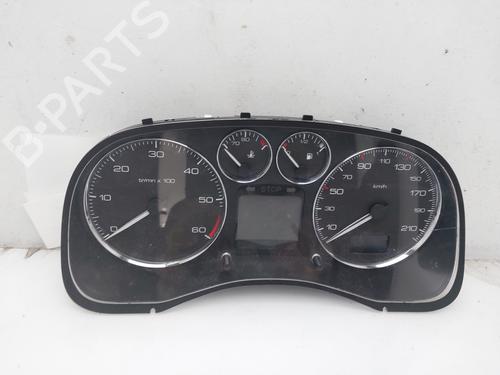 Used Instrument cluster PEUGEOT 307 (3A/C) 1.6 HDi (90 hp) 18134551