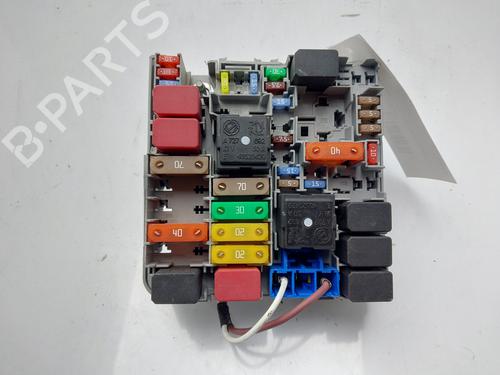 Used Fuse box FIAT GRANDE PUNTO (199_) 1.2 (65 hp) 31877271