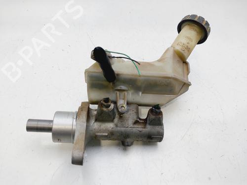 Used Brake master cylinder RENAULT CLIO III (BR0/1, CR0/1) [2005-2014]  30974498