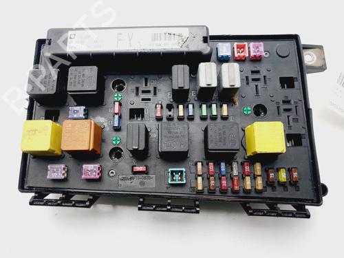 Used Fuse box OPEL ASTRA H (A04) [2004-2014]  32032698
