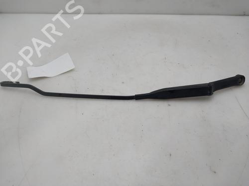 Used Front windshield wiper arm Front windshield wiper arm AUDI A4 B5 (8D2) 2.4 (165 hp) 34138628 34138628