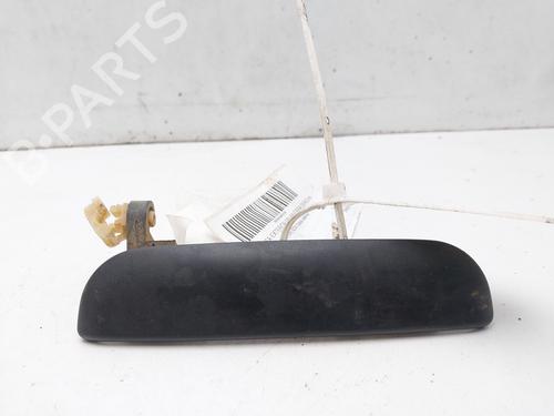 Klamka zewnętrzna drzwi przednich prawych MAZDA B-SERIE (UN) 2.5 TD 4WD UH7158410 |