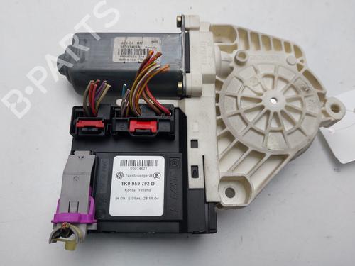 Used Right front window motor Right front window motor SEAT ALTEA (5P1) [2004-2015] 33440218 33440218