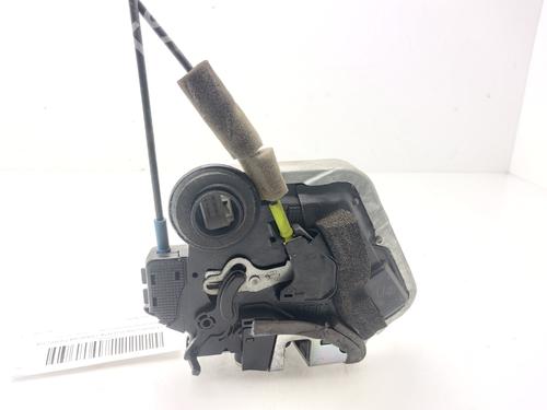 Højre bagtil lås LEXUS IS II (_E2_) 220d (ALE20) (177 hp) 31708769