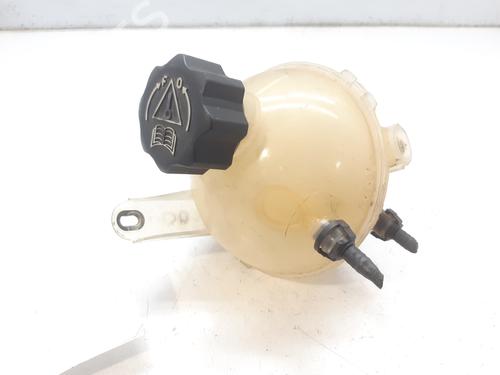 Used Expansion tank TOYOTA AYGO (_B1_) 1.0 (KGB10_, KGB10R) (68 hp) 13571970