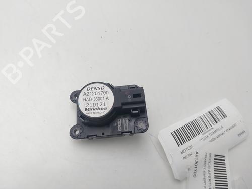 Used Fuel door actuator PEUGEOT EXPERT Van (V_) [2016-2026]  31377457