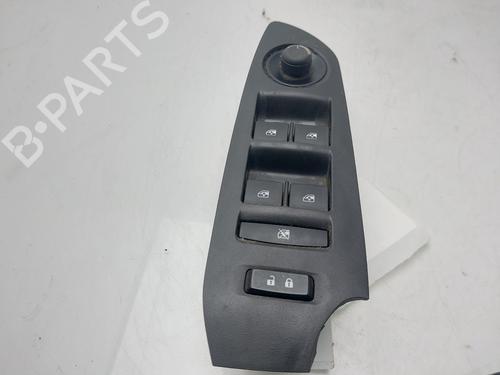 Used Left front window switch CHEVROLET TRAX 1.7 TD (131 hp) 30961405