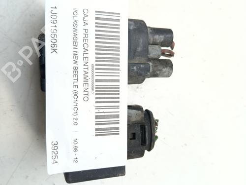 Used Electronic module Electronic module VW NEW BEETLE (9C1, 1C1) 2.0 (115 hp) 34371777 34371777