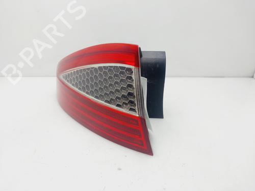 Used Left taillight FORD MONDEO IV (BA7) [2007-2015]  29508419