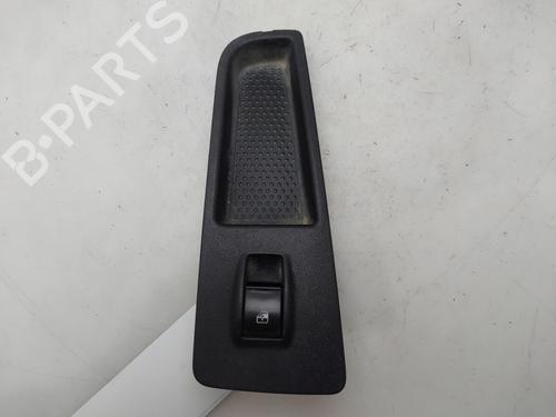 right-front-window-switch-fiat-grande-punto-199_-2005-35803817 main image