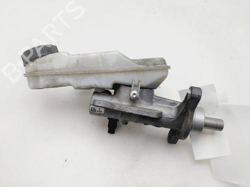 Used Brake master cylinder VOLVO V40 Hatchback (525) D2 (114 hp) 29956604