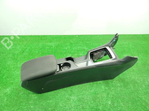 Used Armrest / Center console PEUGEOT 308 II (LB_, LP_, LW_, LH_, L3_) [2013-2021]  30603240