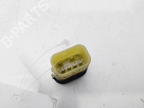 Right front window switch FORD FOCUS I (DAW, DBW) 1.8 TDCi | BP30313759I26