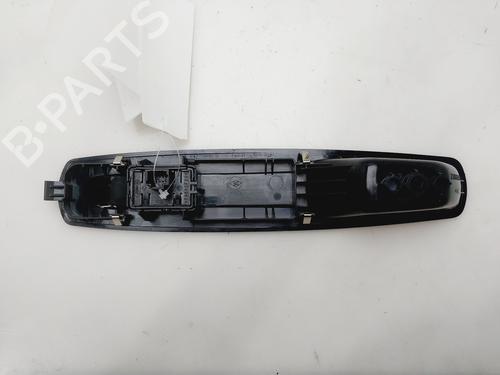 Right front window switch RENAULT MEGANE III Hatchback (BZ0/1_, B3_) 1.2 TCe (BZ2B, BZ11) | BP29572458I26