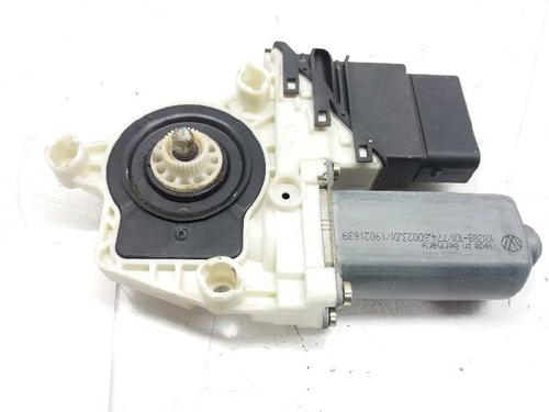 Rudehejsemotor bagstkærm højre SEAT LEON (1M1) 1.6 16 V (105 hp) 3360356