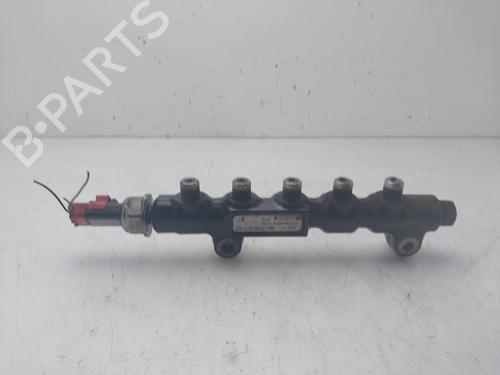 Used Injection rail Injection rail FORD FIESTA V (JH_, JD_) 1.4 TDCi (68 hp) 33039347 33039347