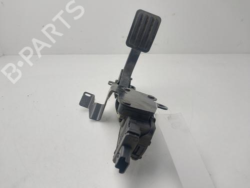 Pédale PEUGEOT EXPERT Van (VF3A_, VF3U_, VF3X_) 1.6 HDi 90 8V (90 hp) 31878082