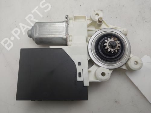 Used Right front window motor Right front window motor VOLVO V50 (545) 1.6 D (109 hp) 36418894 36418894