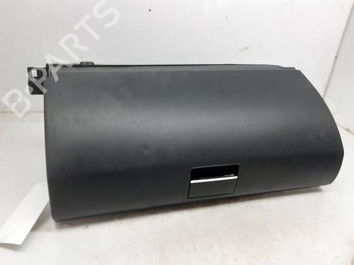 Used Glove box MERCEDES-BENZ A-CLASS (W169) A 180 CDI (169.007, 169.307) (109 hp) 8613239