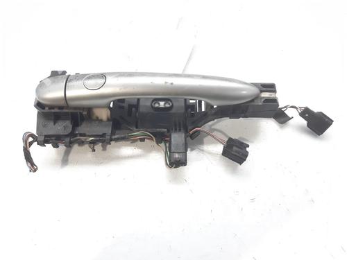 front-right-exterior-door-handle-renault-megane-ii-bm01_-cm01_-16-16v-8200289825-2001-2002-2003-2004-2005-2006-2007-2008-2009-2010-2011-2012-9953447 main image