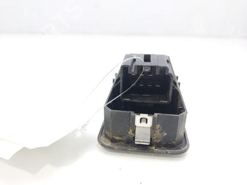 Right rear window switch LAND ROVER RANGE ROVER SPORT I (L320) 2.7 D 4x4 | BP11692192I28 