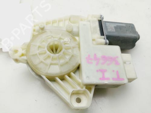 Used Left rear window motor SKODA RAPID (NH3, NK3, NK6) [2012-2022]  22923397