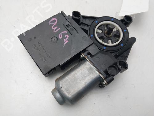 Right front window motor VW GOLF V (1K1) | BP34714928E20 - Image 2