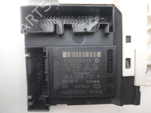 Right front window motor SEAT LEON (1P1) 1.4 TSI | BP37416614E20 - Image 3