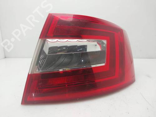 Used Right taillight Right taillight 39069820 39069820