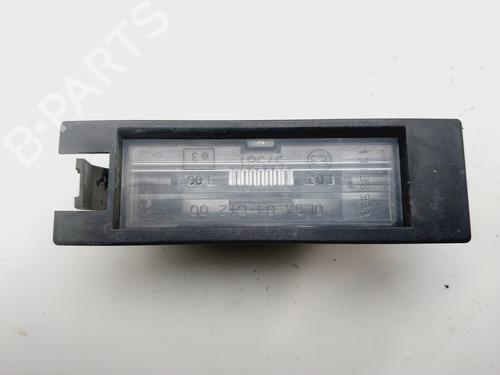 Used Licence plate light OPEL VECTRA C (Z02) 2.0 DTI 16V (F69) (101 hp) 32977172