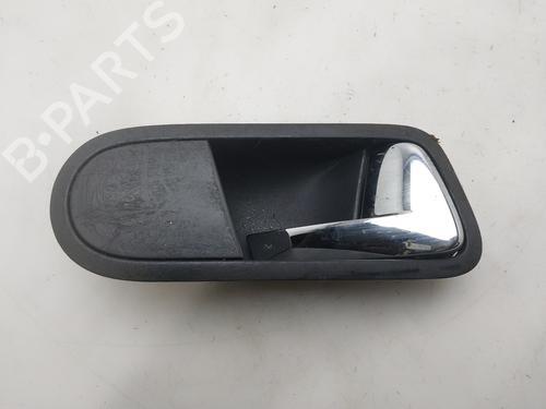 Used Front right interior door handle Front right interior door handle 37515585 37515585