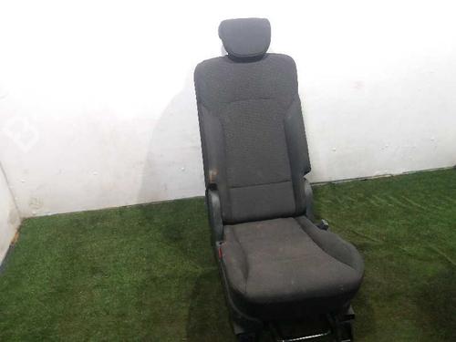 Sæde bagtil (2. række) KIA CARENS IV 1.7 CRDi (116 hp) 6624721