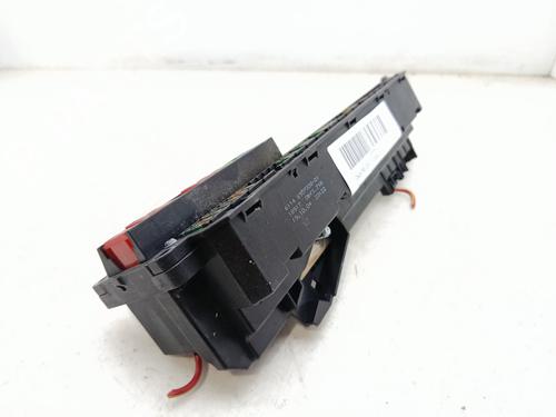 Fuse box BMW 5 (E60) 525 d | BP37170661E1 - Image 2
