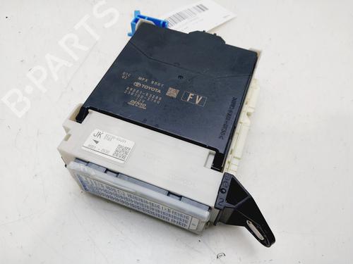 Module électronique LEXUS IS III (_E3_) 300h (AVE30_, AVE30R) (223 hp) 30657760