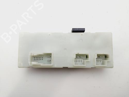 Used Electronic module BMW X1 (F48) sDrive 18 d (150 hp) 30601611