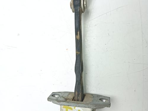 Used Hinge/Door check strap SUZUKI GRAND VITARA II (JT, TE, TD) [2005-2025]  26873430