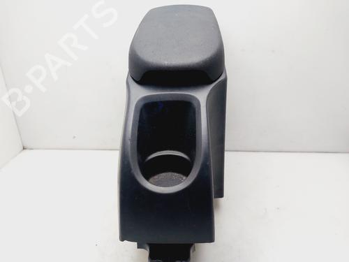 Used Armrest / Center console RENAULT KANGOO / GRAND KANGOO II (KW0/1_) [2008-2025]  28319865