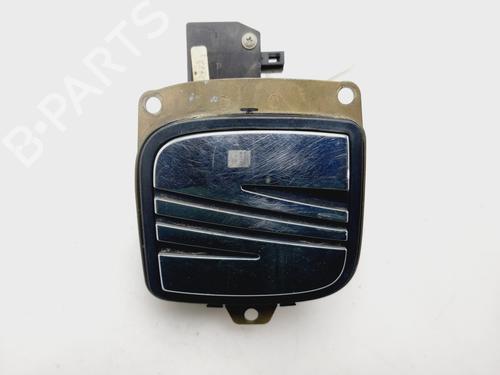 Used Tailgate handle SEAT IBIZA III (6L1) [2002-2009]  31182744