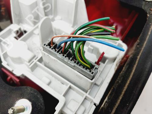 Left taillight FORD MONDEO III Saloon (B4Y) 2.0 TDCi | BP29937346C34