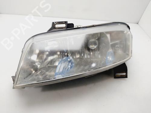 Faro izquierdo FIAT STILO Multi Wagon (192_) 1.6 16V (105 hp) 30873972