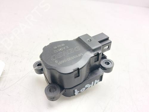Used Fuel door actuator Fuel door actuator LAND ROVER RANGE ROVER SPORT I (L320) 3.0 D 4x4 (245 hp) 36292476 36292476